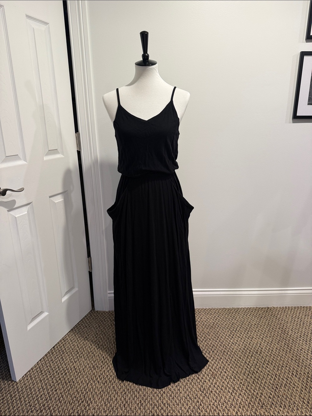 GAP Black Adjustable -Strap Maxi Dress with Pockets